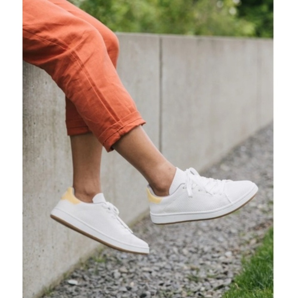 Men's White Knit Sneakers with Yellow Heel Detail - Picture 4 of 10